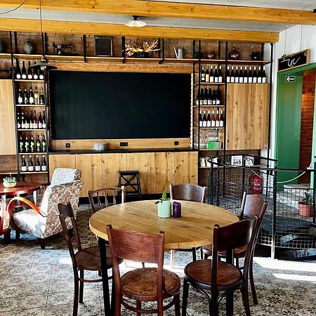 Penzion A Bistro Stary Kopec Znojmo Eksteriør billede